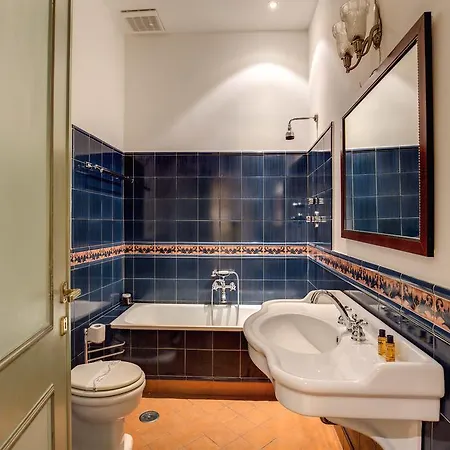 Piazza Spagna Relais Apartmán *